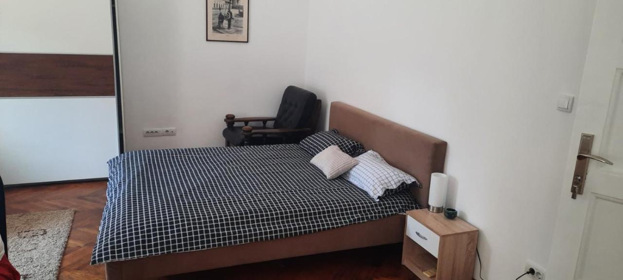 The Bridgeview Suite Белград Екстериор снимка